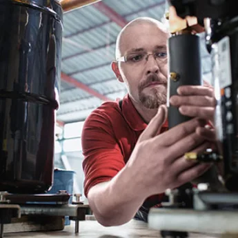 STULZ STULZ cooling maintenance technician