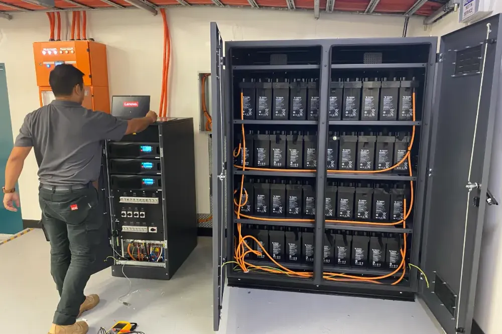 UPS Preventative Maintenance by STULZ Oceania Technician